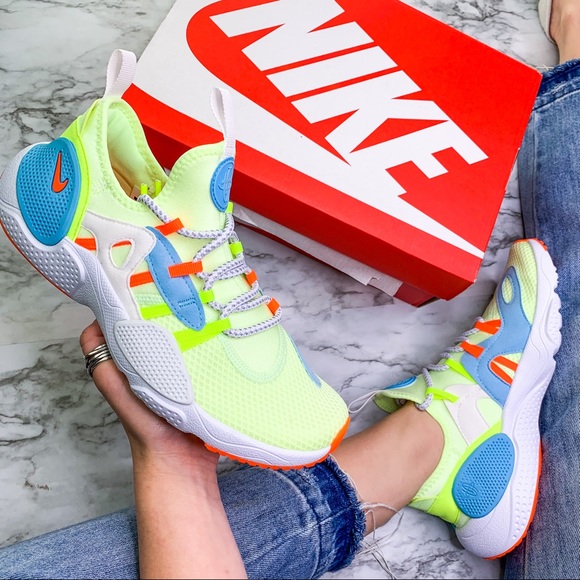 Nike Shoes - Nike Huarache Rare Special Edition Sneaker